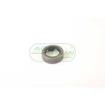 Short shaft oil seal